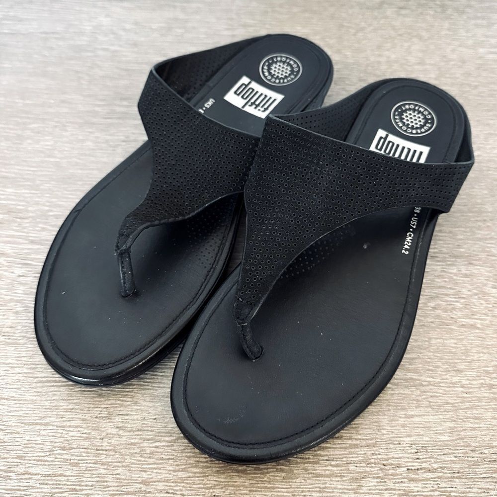 FitFlop Black Sandals 7